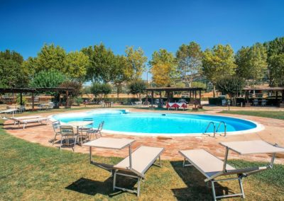 Piscina-Idromassaggio a Rivotorto in Umbria